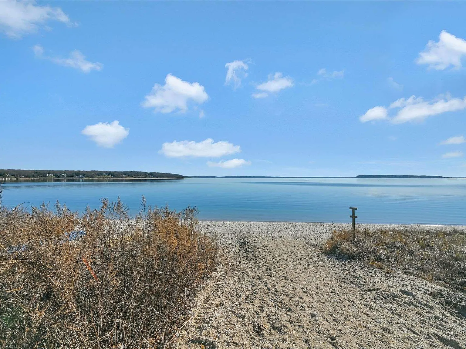 2 bed, 2.0 bath, $8,000 — Photo 2