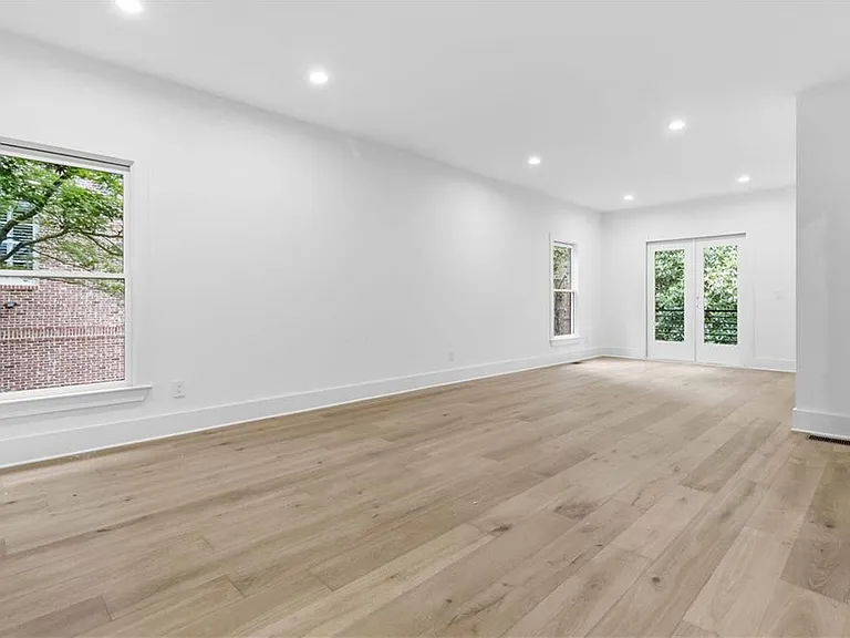 3196 Towerview Dr NE — Photo 16