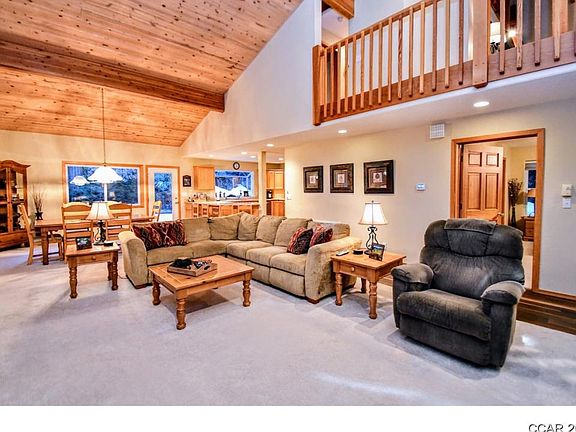 4th image of 726 Loganberry Ln