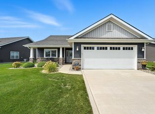 13926 Breakwater Ln, Cedar Lake, IN 46303
