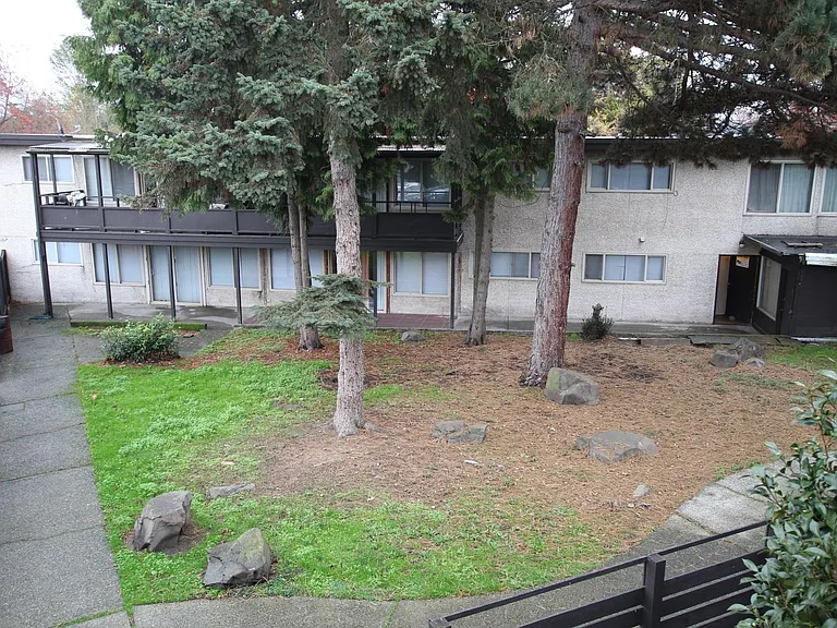 5001 S Thistle St — Photo 15