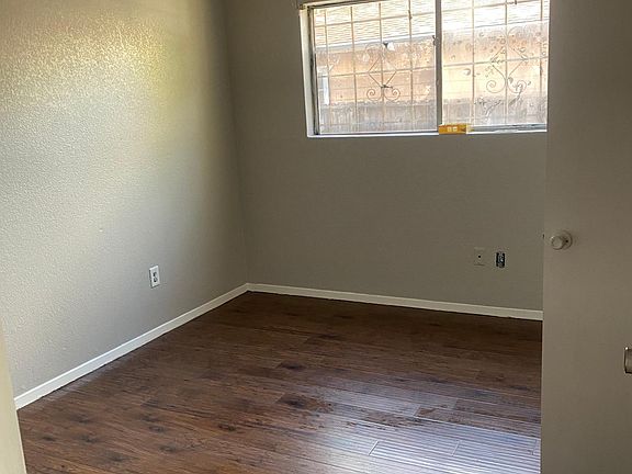 4th image of 1303 Avenue G