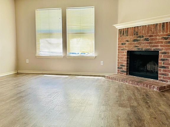 4th image of 2629 Mountain View Dr