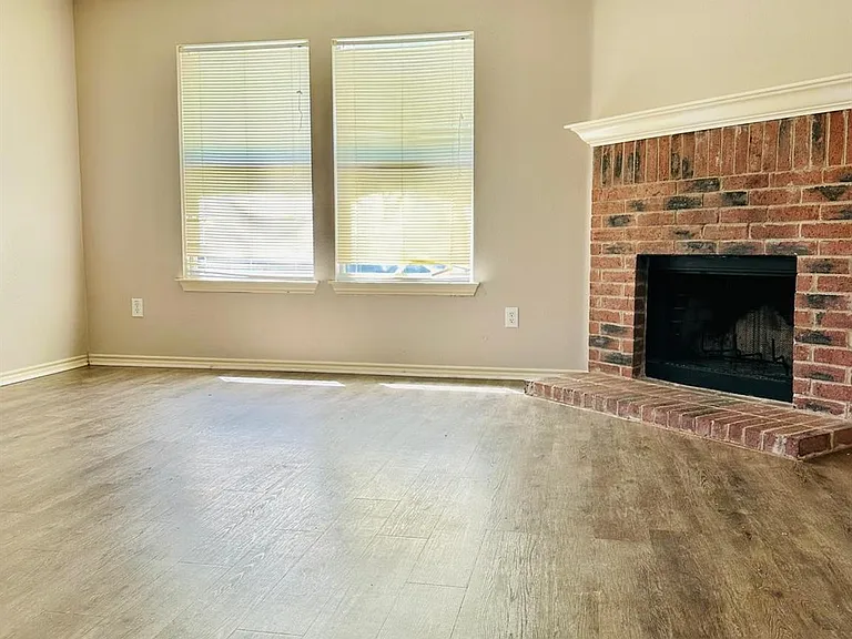 2629 Mountain View Dr — Photo 4