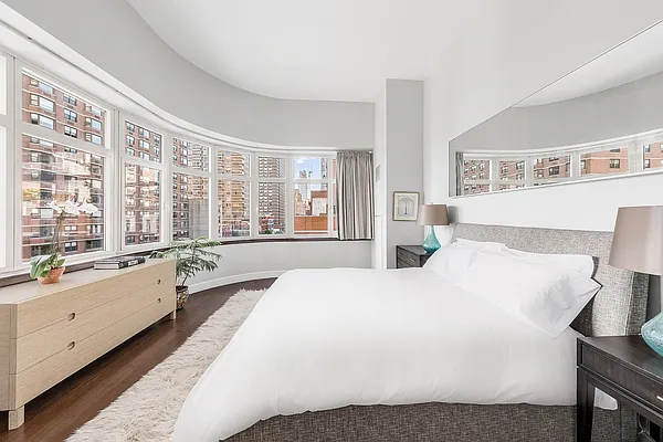 Sold by Compass | media 7