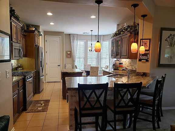 2nd image of 839 E Harmony Way