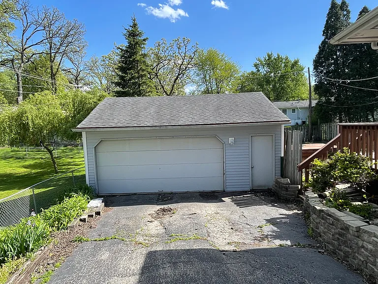 116 Woody Way — Photo 19