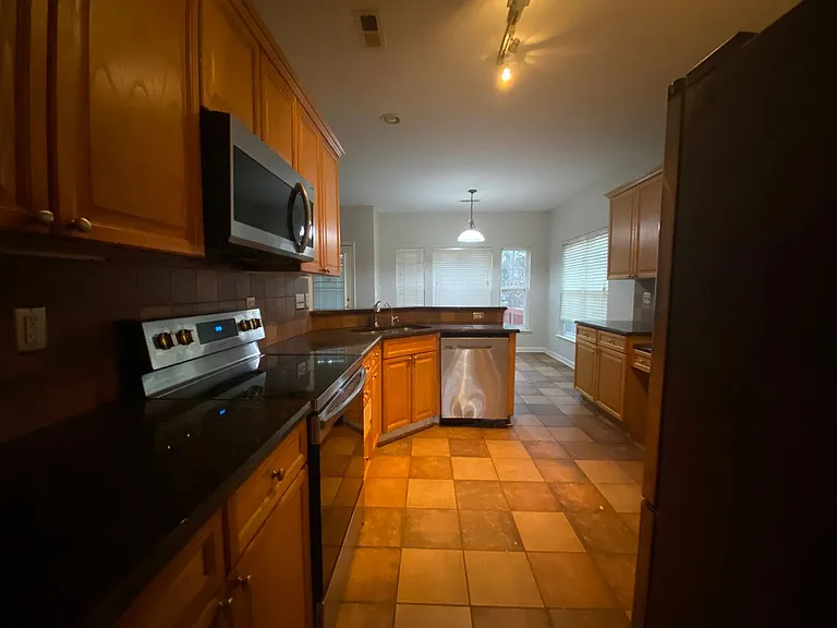 12129 Hampton Place Dr — Photo 11