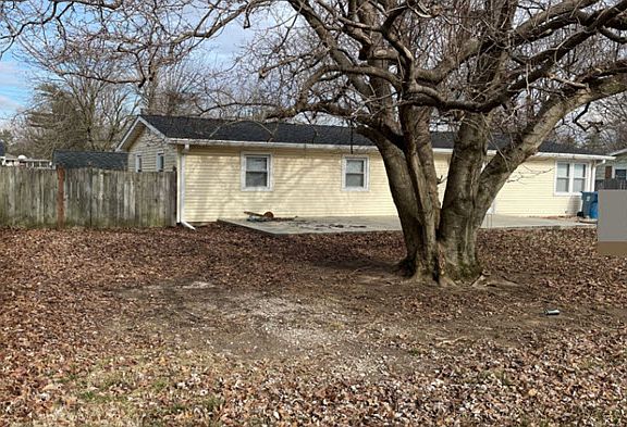 5th image of 2108 Frisco Ave