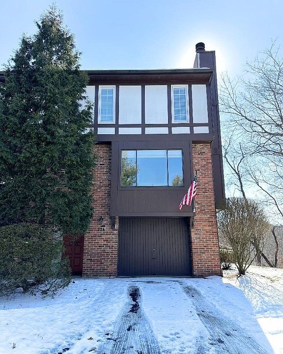 1st image of 328 Woodbridge Dr