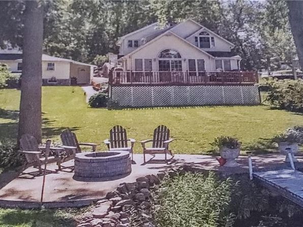 Oneida Lake Town Of Cicero Real Estate 10 Homes For Sale Zillow