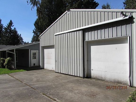 3rd image of 6404 S Vista Dr E