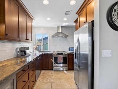 211 Ridgetop Dr APT 213, Redding, CA, 96003