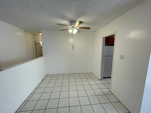 933 6th St #2 Photo 1