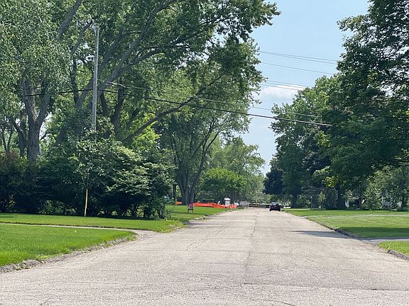 4th image of 3636 Bramford Dr
