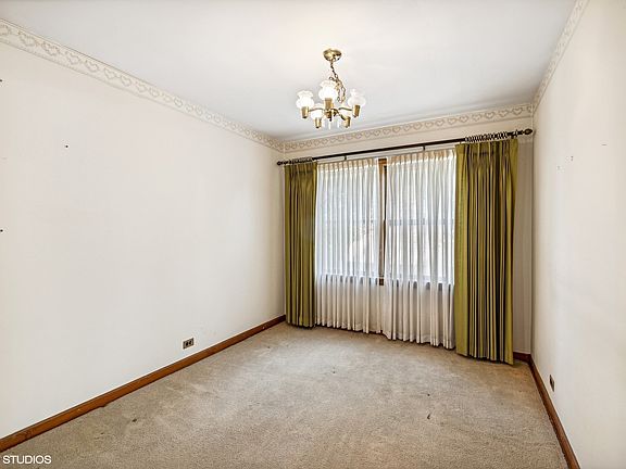 5th image of 5250 S Nordica Ave