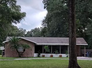 306 Skywood Dr, Valrico, FL 33594