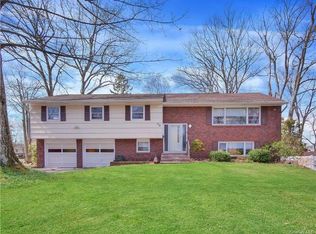 55 Freedman Ave, Nanuet, NY 10954