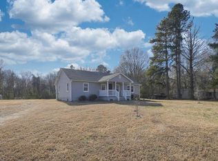 818 Candy Creek Rd, Reidsville, NC 27320