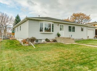 705 13th Ave NW, Mandan, ND 58554