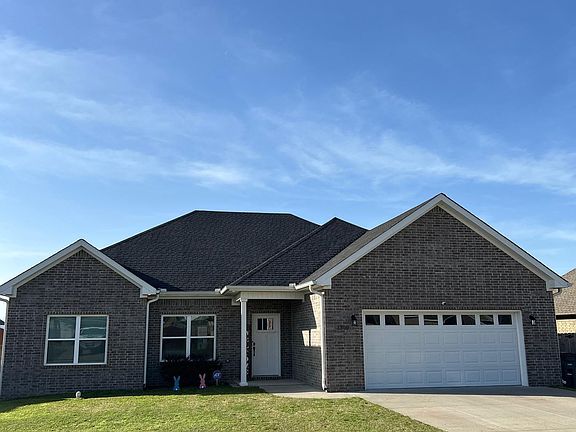 4th image of 1300 Ridgefield Cir