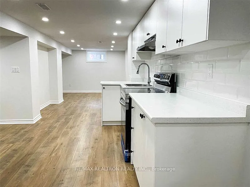 2 bed, $1,800 — Photo 3