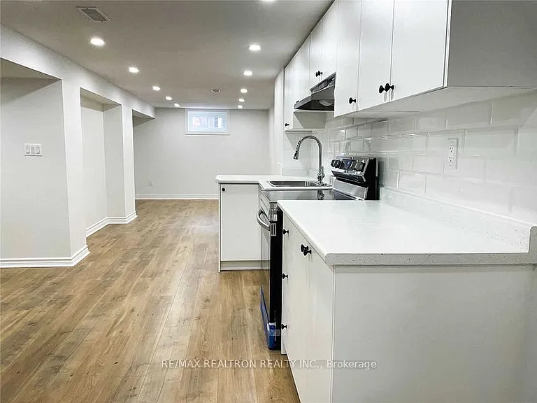 180 Hibbert Ave — Photo 3