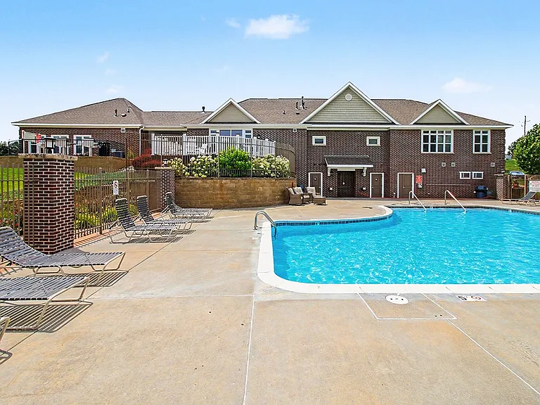Andover Pointe Apartment Homes — Photo 25