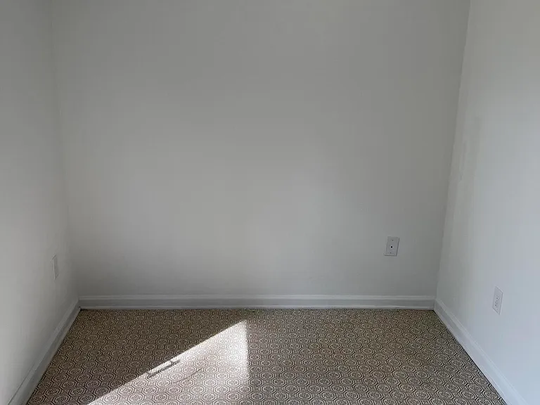 4230 Mount Vernon Ave #102 — Photo 8