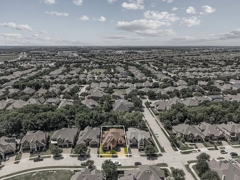 5317 Fern Valley Ln — Photo 9