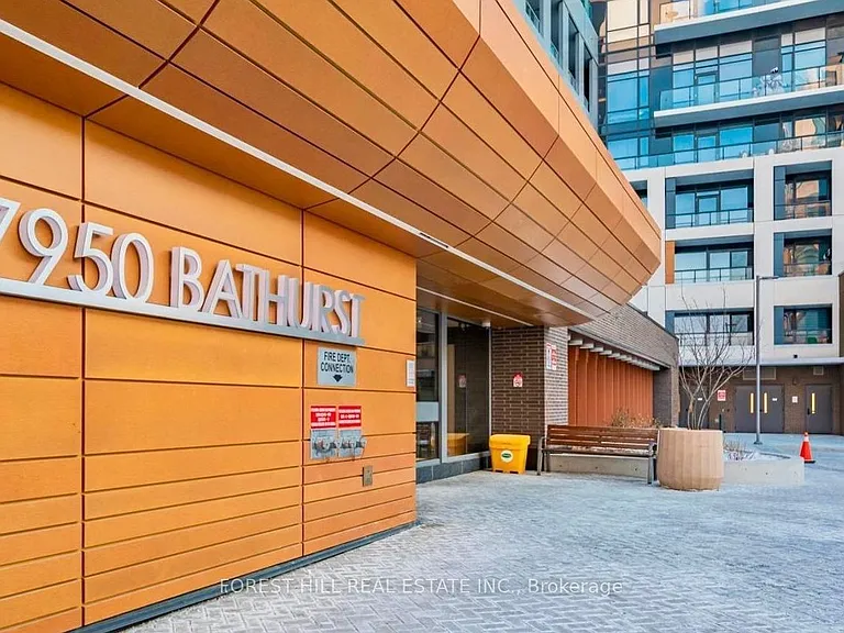 7950 Bathurst St #1706 — Photo 3
