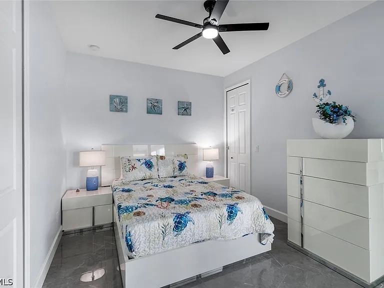 2419 Country Club Blvd — Photo 33