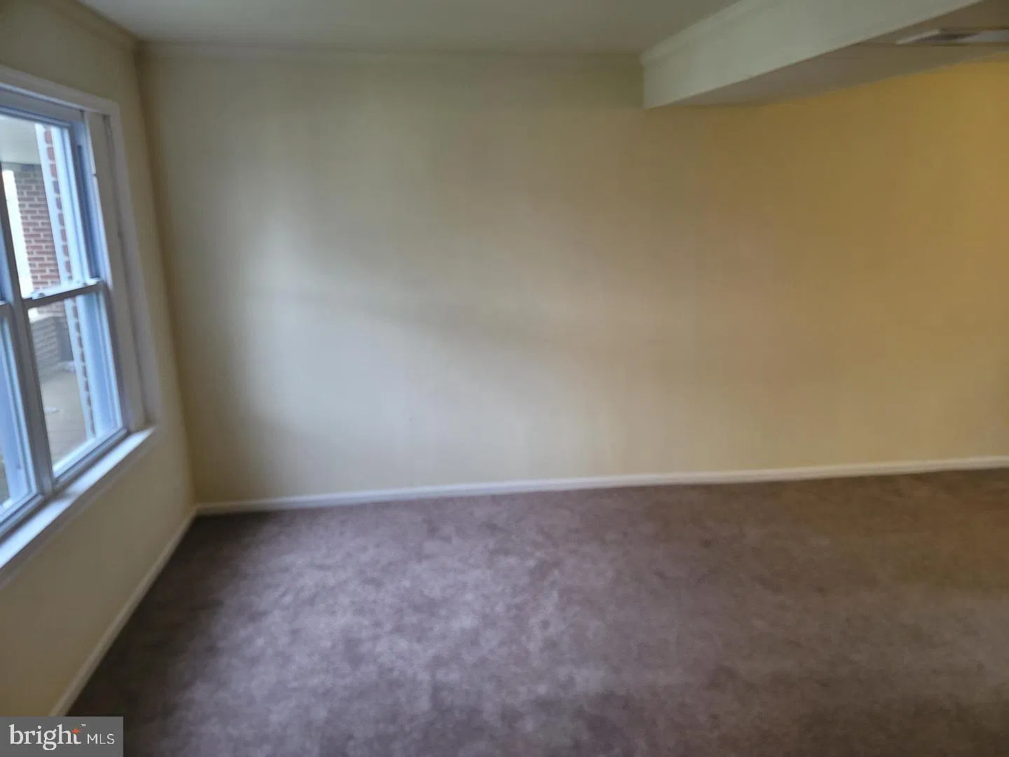 3 bed, 1.0 bath, 910 sqft, $1,850 — Photo 4