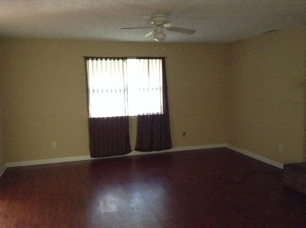 3 bed, 1750 sqft, $1,800 — Photo 3