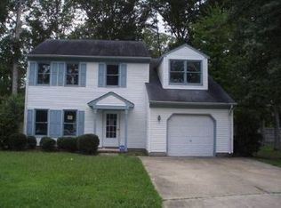 4545 Hollingsworth Ln, Virginia Beach, VA 23456