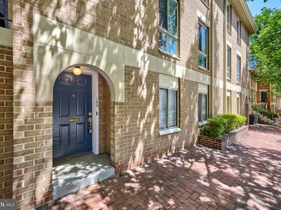 140 W Barre St, Baltimore, MD, 21201