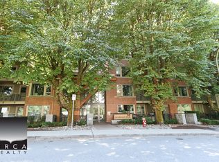 119 W 22nd St #221, North Vancouver, BC V7M0B4