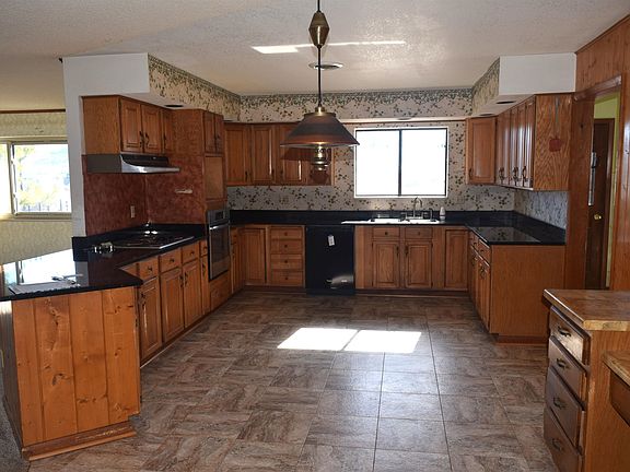 5th image of 4399 44th Rd