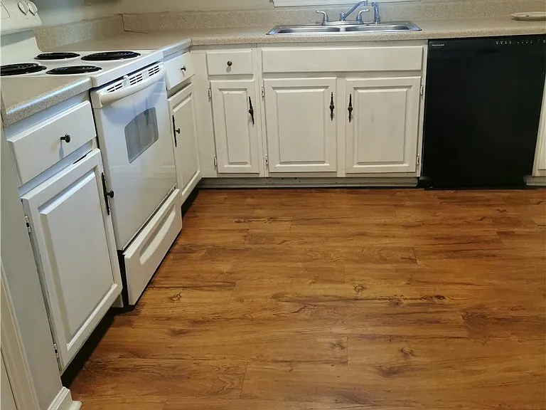 1905 S Milledge Ave #1 — Photo 2