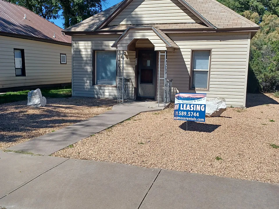 313 Alamosa Ave