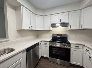 1716 Green Forest Run #103, Janesville, WI 53546
