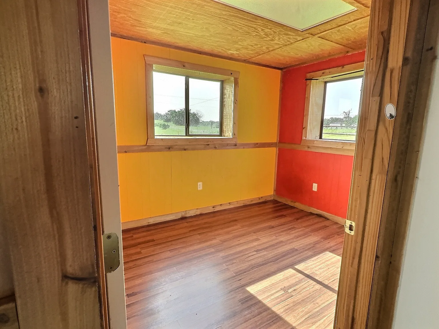 2 bed, 720 sqft, $1,800 — Photo 3