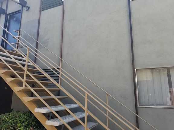 3rd image of 18402 Malden St #41