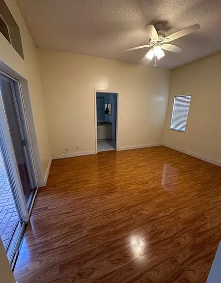 1572 Banyan Way — Photo 15