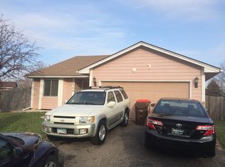 4700 Heather Ridge Rd N, Oakdale, MN 55128