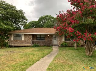 116 Methodist Encampment Rd, Kerrville, TX 78028