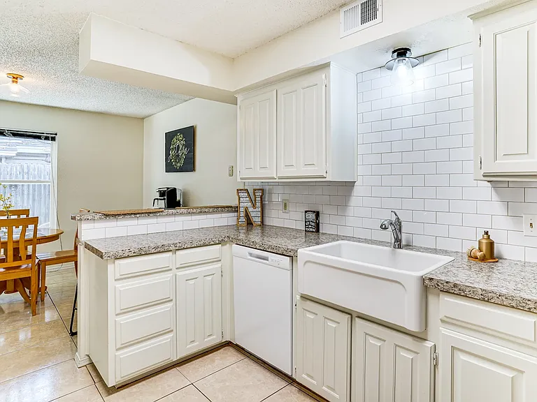 1441 Palmnold Cir W — Photo 4
