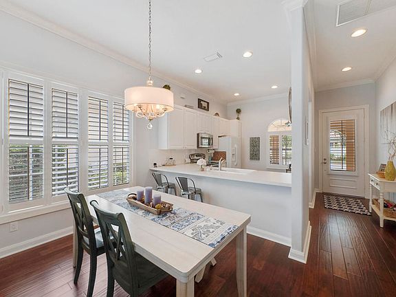 4th image of 356 San Remo Dr