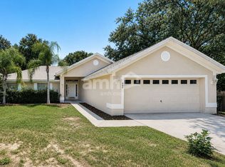 660 Winding Lake Dr, Clermont, FL 34711