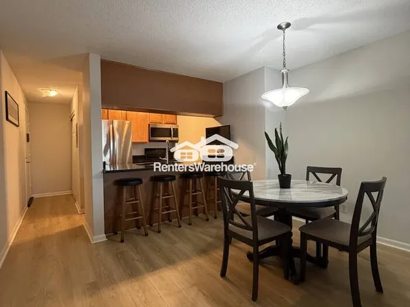520 Ridgewood Ave APT 102, Minneapolis, MN 55403